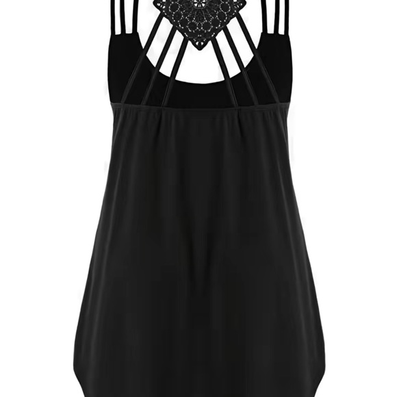 NWOT Black Plus Size Solid Contrast Lace Criss Cross Cami Top. Size 20 - Picture 2 of 9